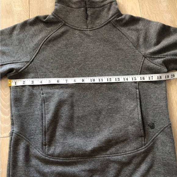 Mountain Hardwear Collar Zip Hiking Top Size XS - Picture 3 of 12